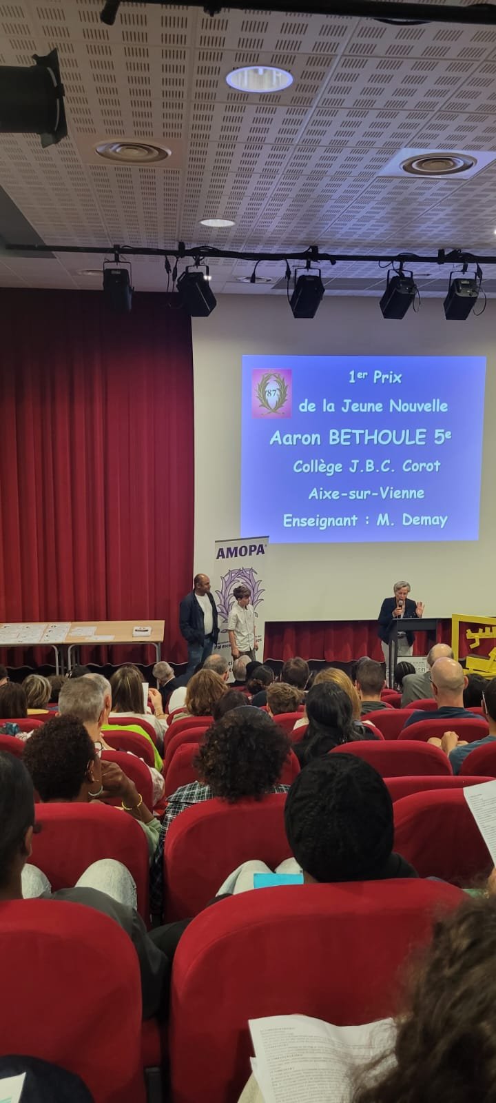 Aaron Bethoule lors de la cérémonie de remise du Prix de la Jeune Nouvelle